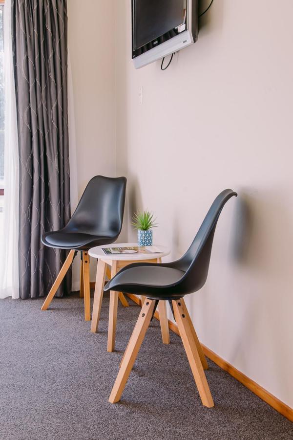 Flaxbourne Motels Ward Экстерьер фото