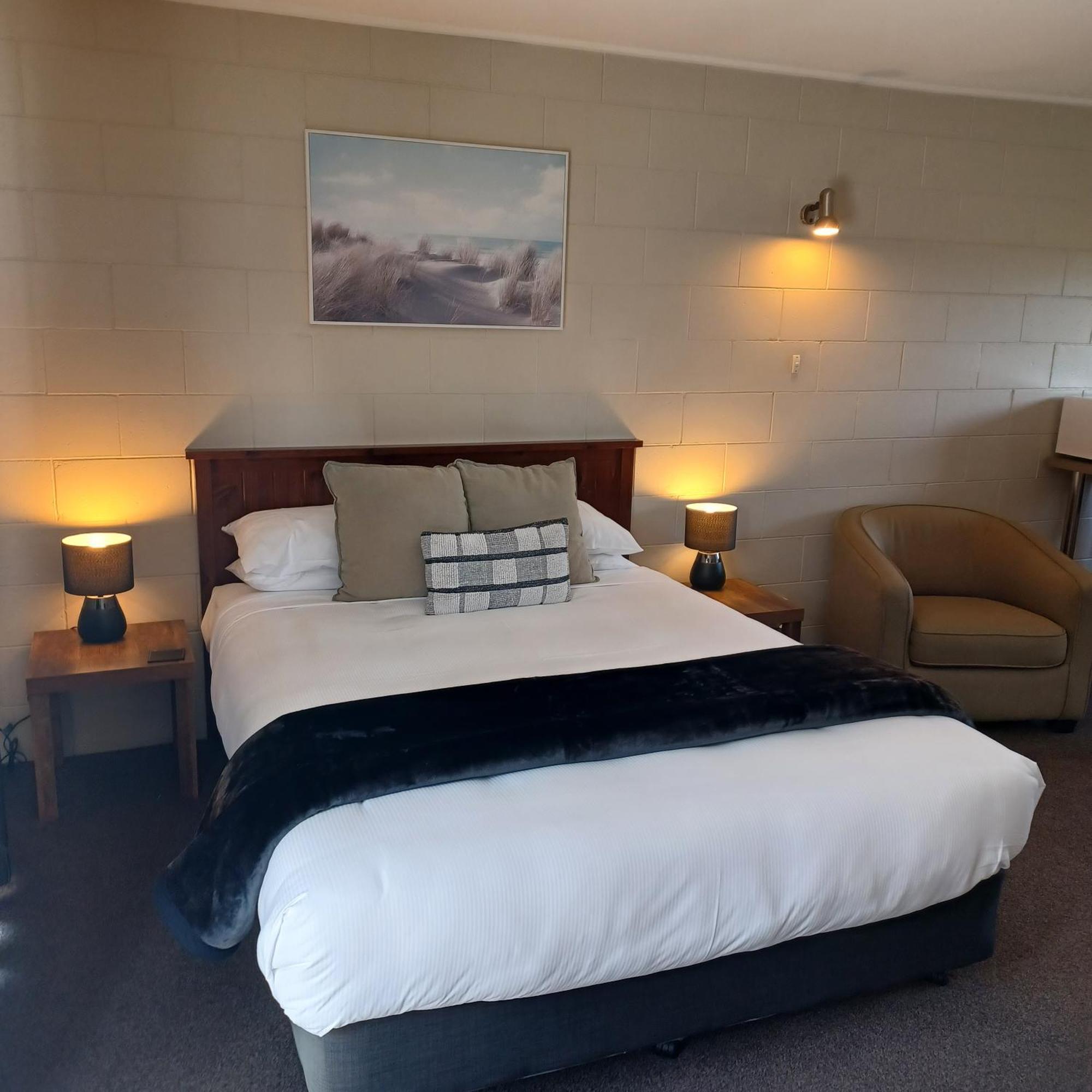Flaxbourne Motels Ward Экстерьер фото